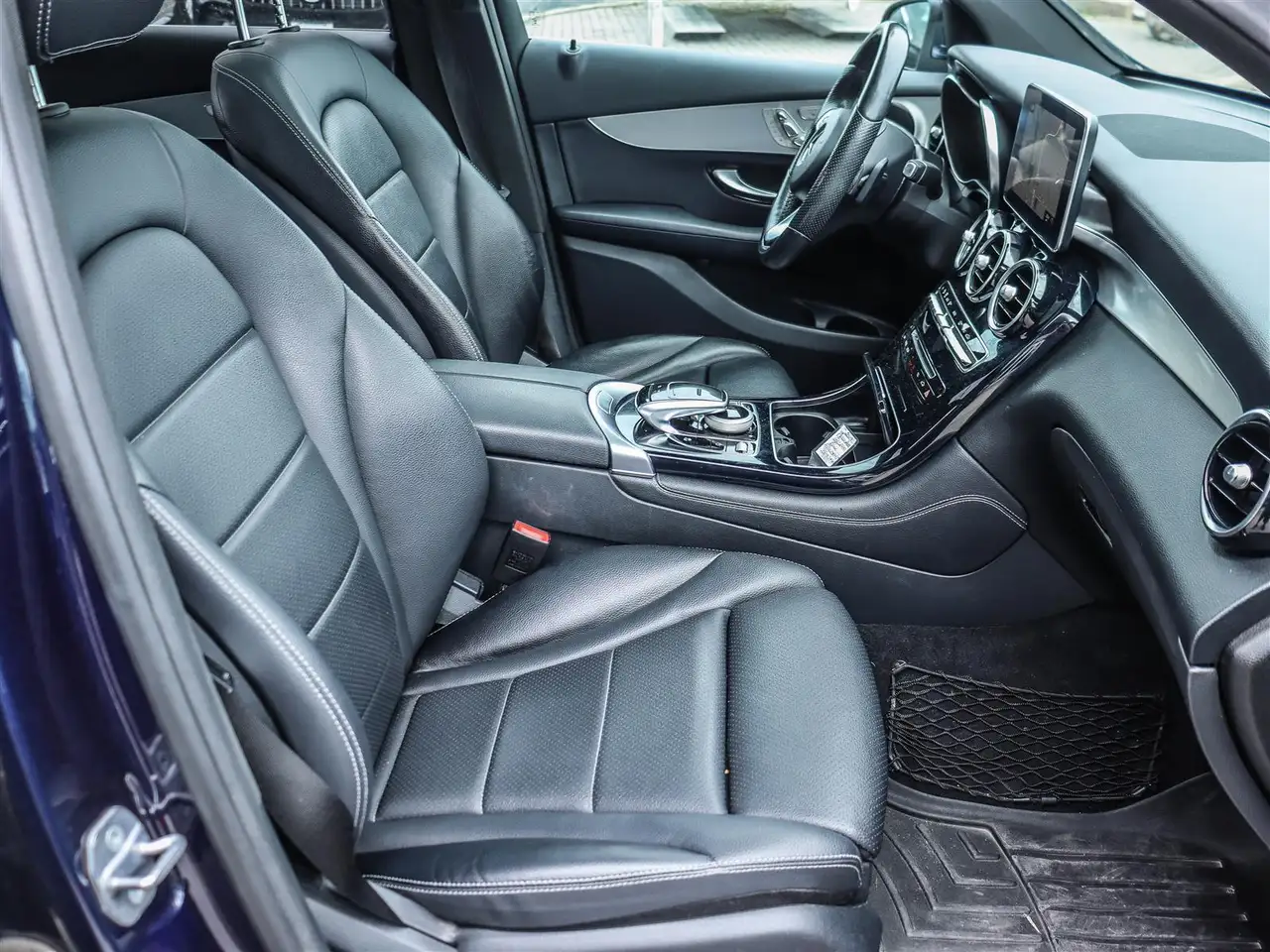 Mercedes-Benz GLC fotografie Mercedes-Benz GLC
