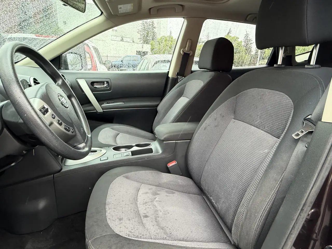 Nissan Rogue fotografie Nissan Rogue