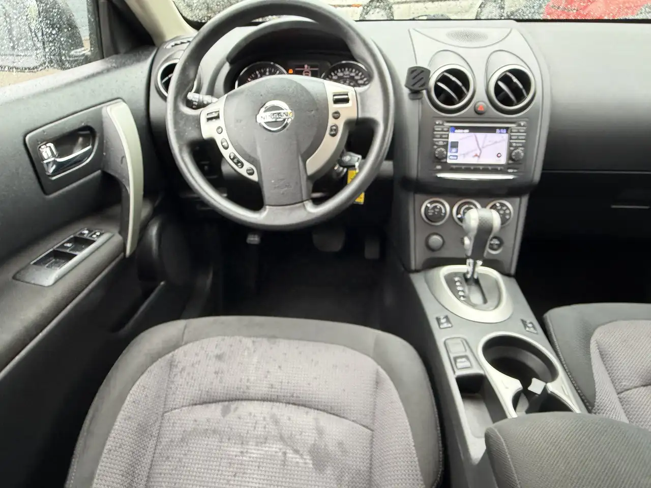Nissan Rogue fotografie Nissan Rogue