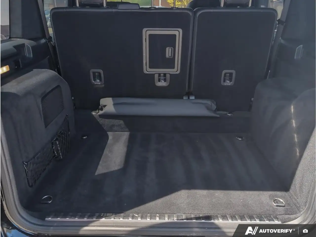 Mercedes-Benz G-Class снимка Mercedes-Benz G-Class