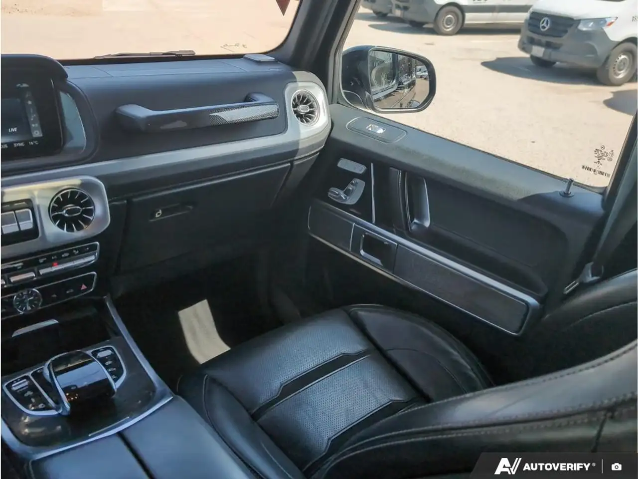 Mercedes-Benz G-Class снимка Mercedes-Benz G-Class