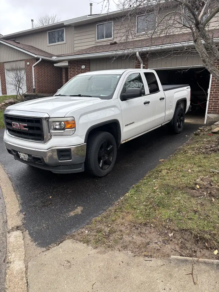 GMC Sierra 1500 снимка GMC Sierra 1500