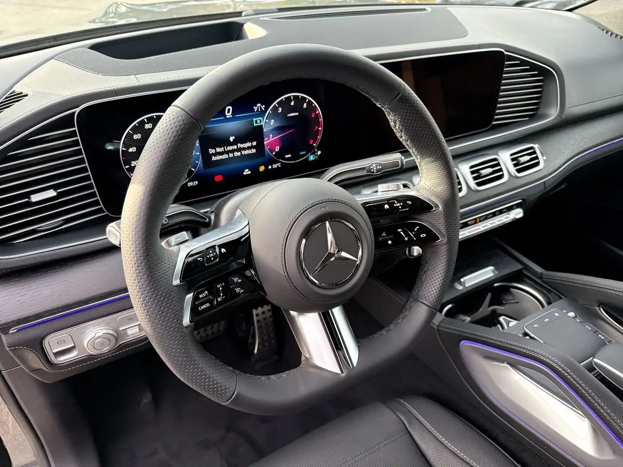 Mercedes-Benz GLS снимка Mercedes-Benz GLS