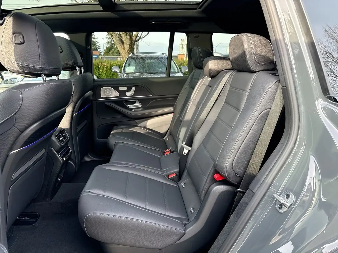 Mercedes-Benz GLS снимка Mercedes-Benz GLS