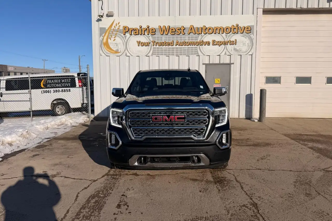 GMC Sierra 1500 снимка GMC Sierra 1500