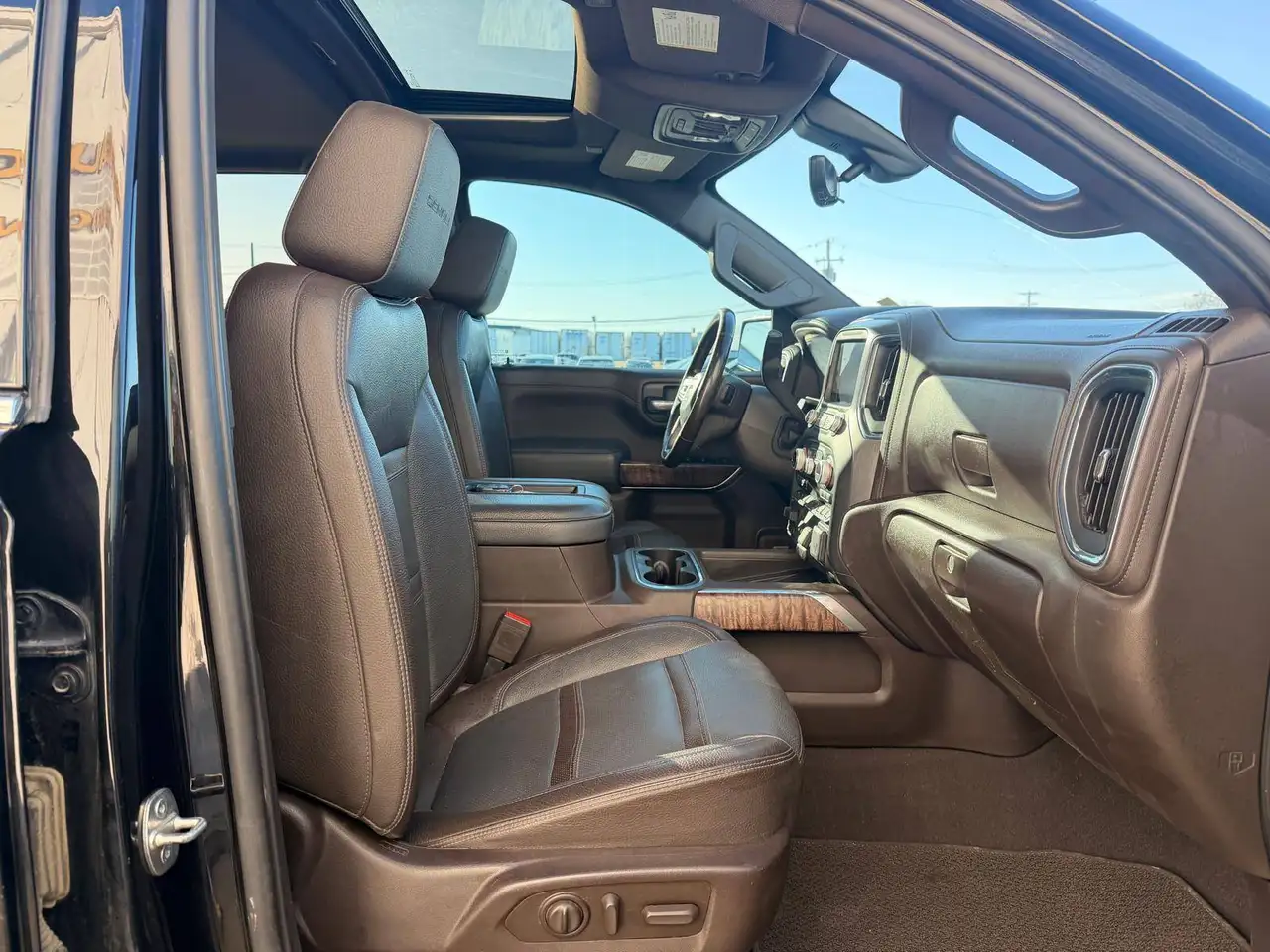 GMC Sierra 1500 снимка GMC Sierra 1500
