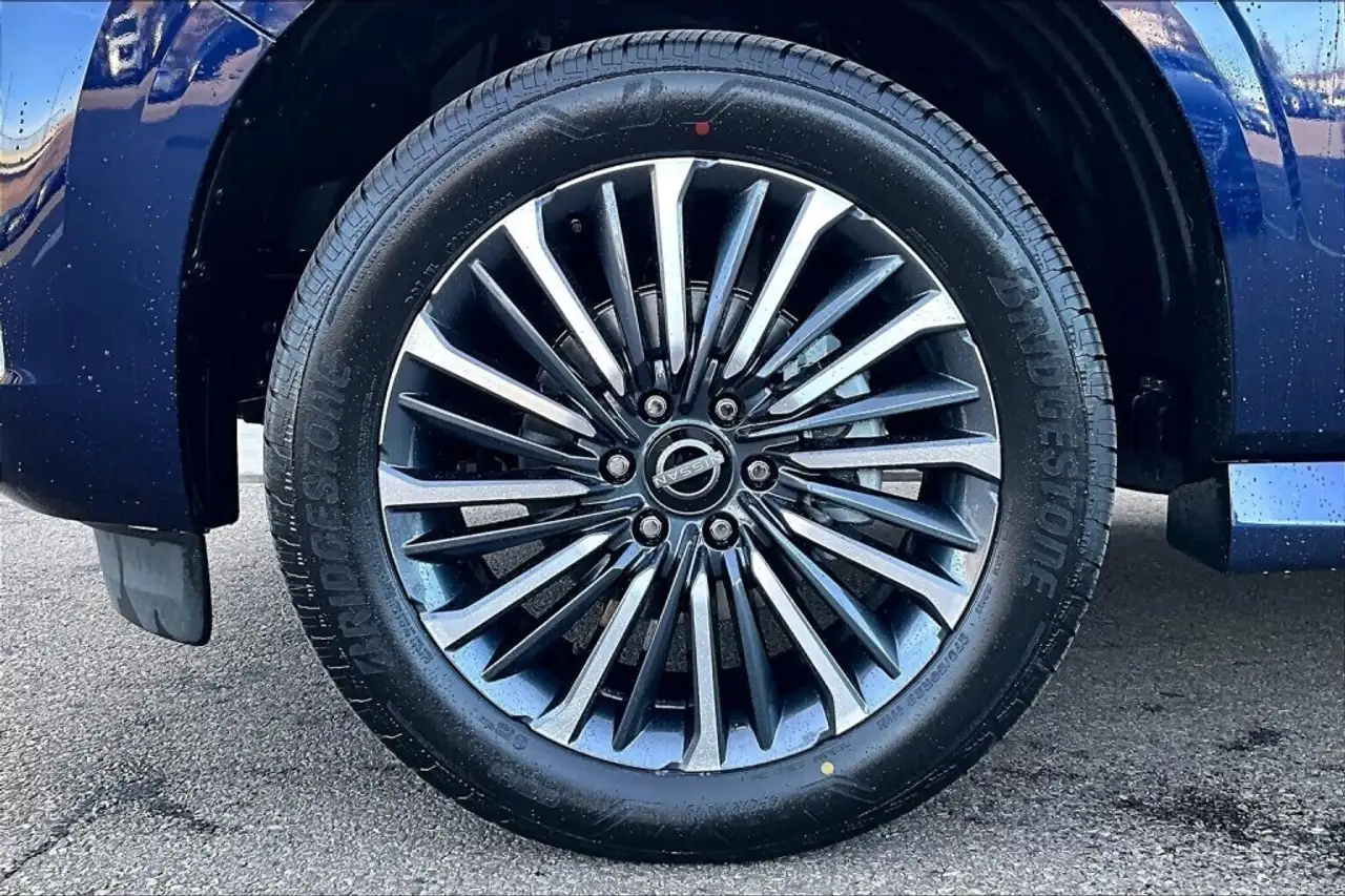 Nissan Armada снимка Nissan Armada