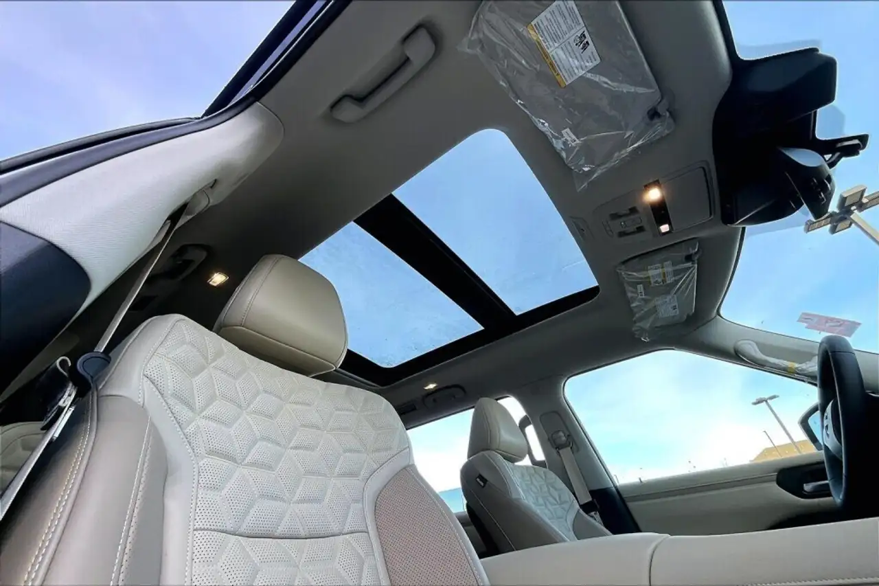 Nissan Armada снимка Nissan Armada