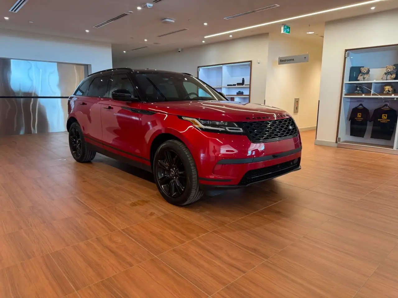 Land Rover Range Rover Velar photo Land Rover Range Rover Velar