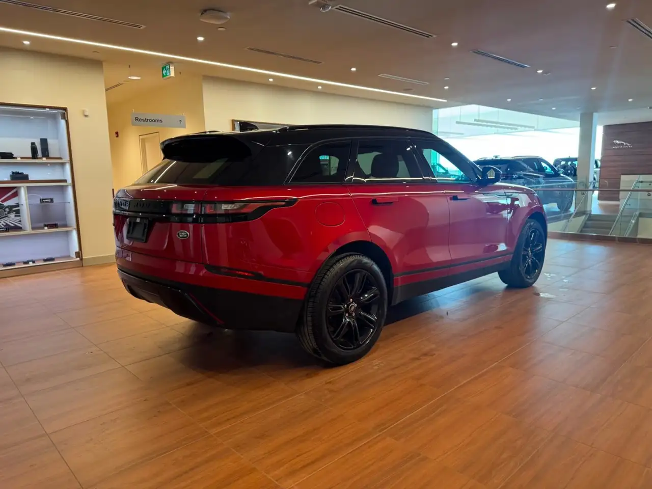 Land Rover Range Rover Velar photo Land Rover Range Rover Velar