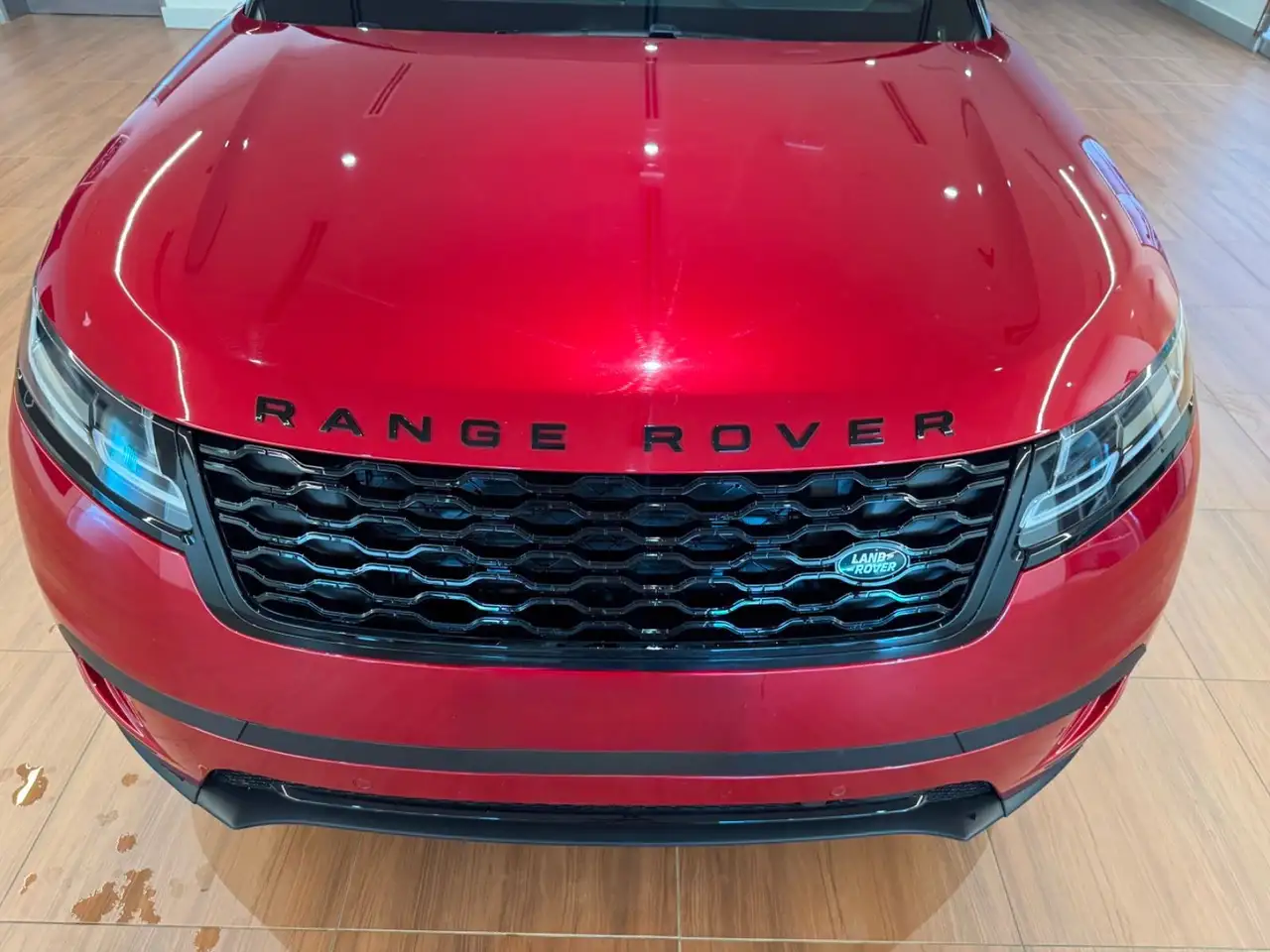 Land Rover Range Rover Velar photo Land Rover Range Rover Velar