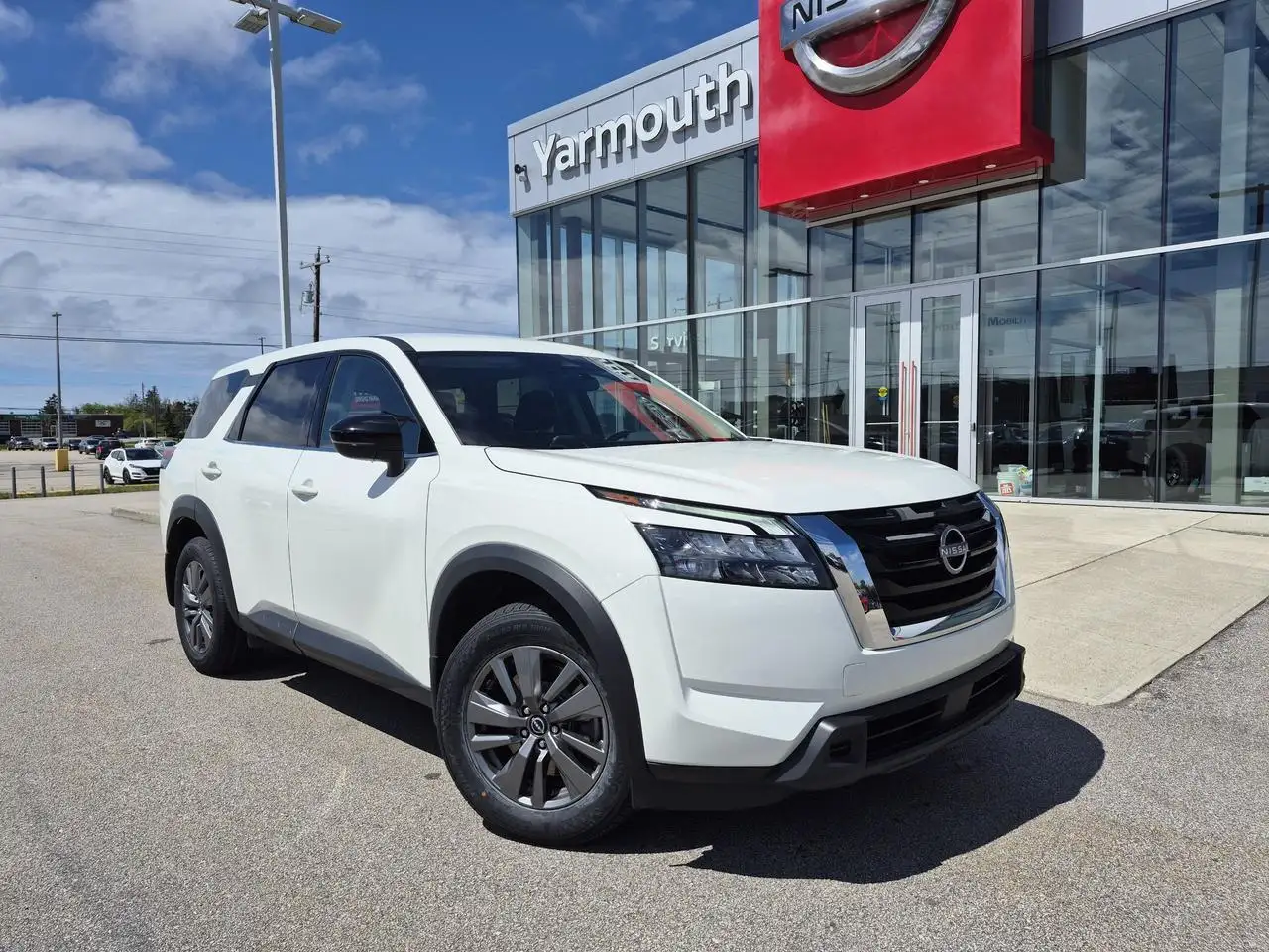 Nissan Pathfinder снимка Nissan Pathfinder