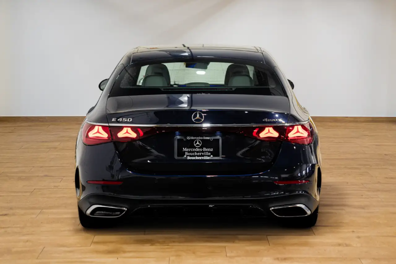 Mercedes-Benz E-Class fotografie Mercedes-Benz E-Class