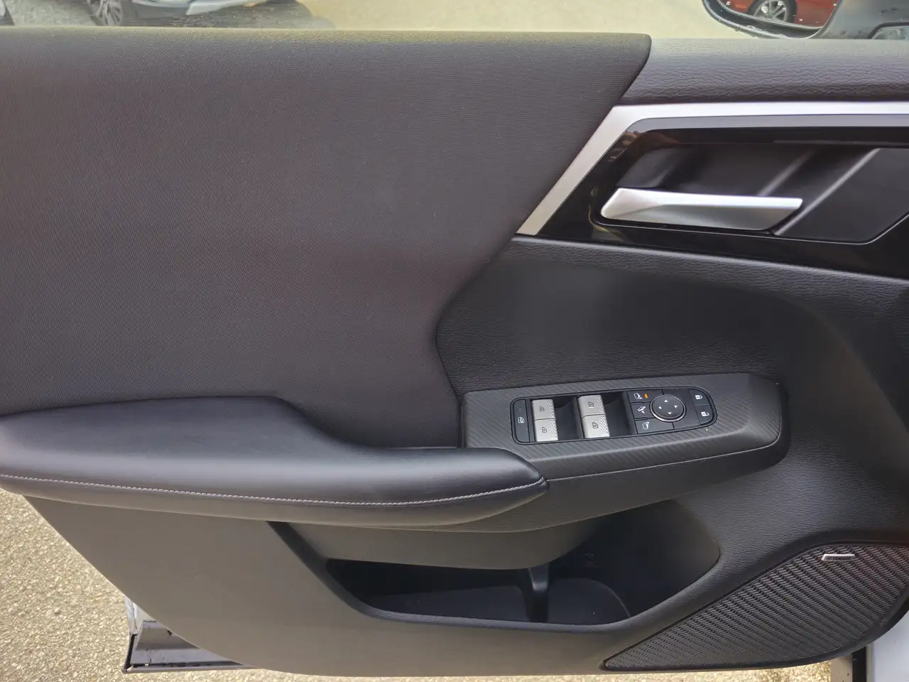 Mitsubishi Outlander photo Mitsubishi Outlander