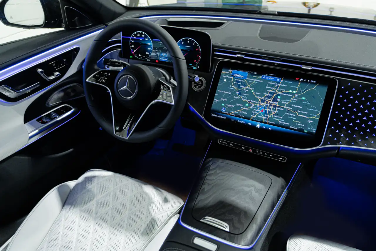 Mercedes-Benz E-Class fotografie Mercedes-Benz E-Class