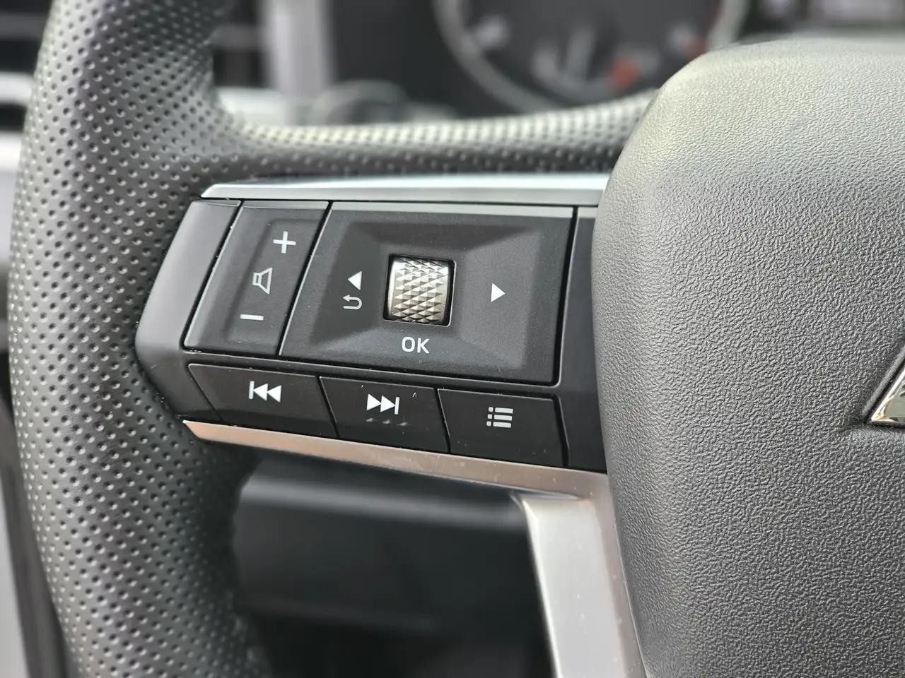 Mitsubishi Outlander photo Mitsubishi Outlander