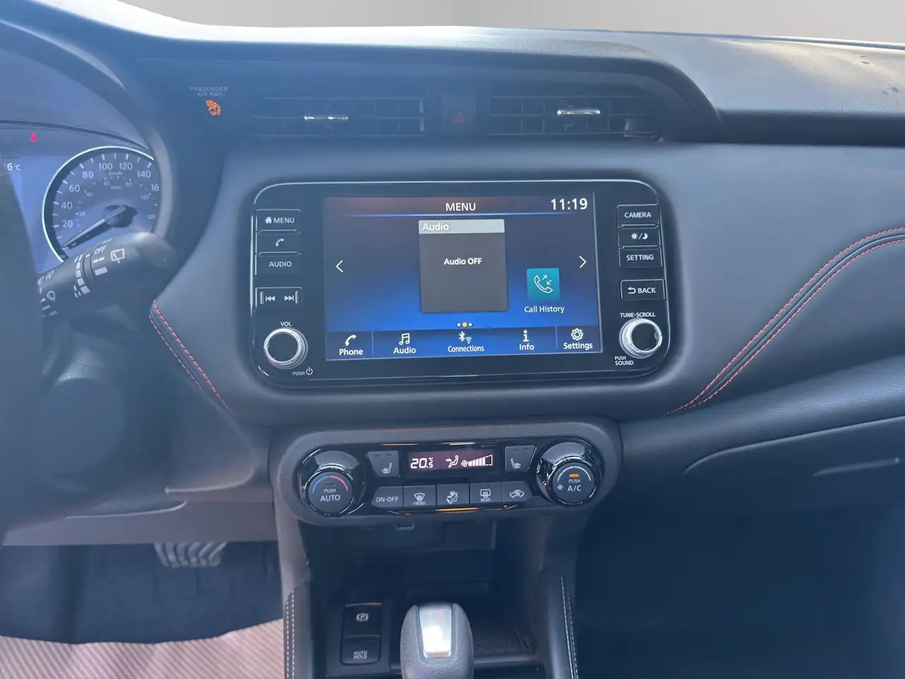Nissan Kicks снимка Nissan Kicks