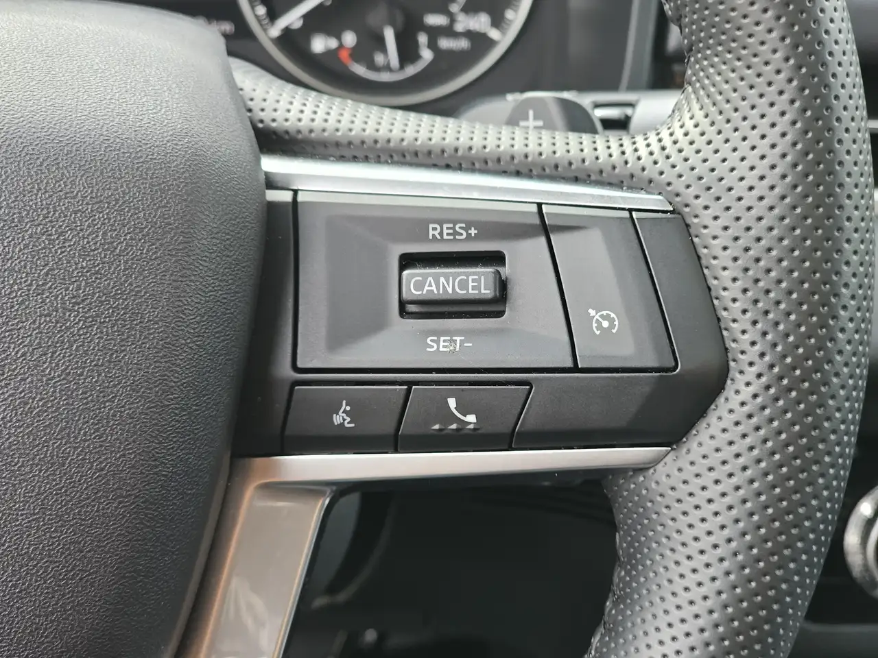 Mitsubishi Outlander photo Mitsubishi Outlander