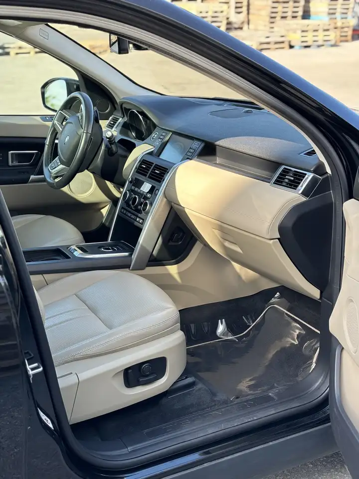 Land Rover Discovery Sport fotografie Land Rover Discovery Sport