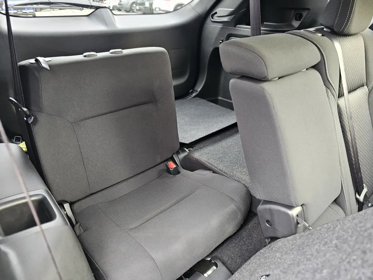 Mitsubishi Outlander photo Mitsubishi Outlander