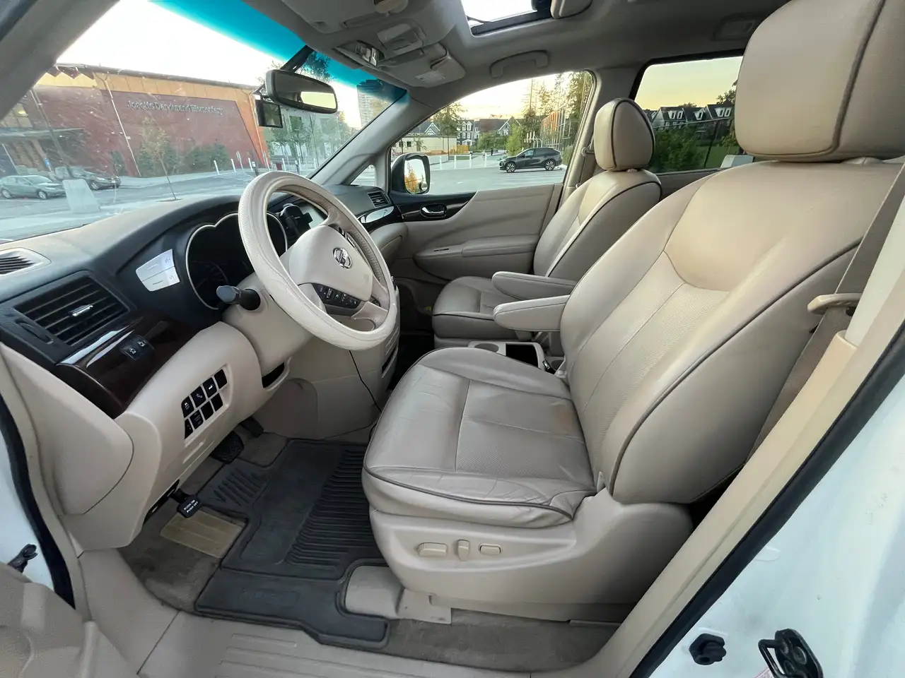 Nissan Quest photo Nissan Quest