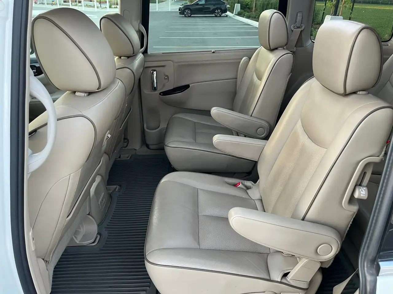 Nissan Quest photo Nissan Quest