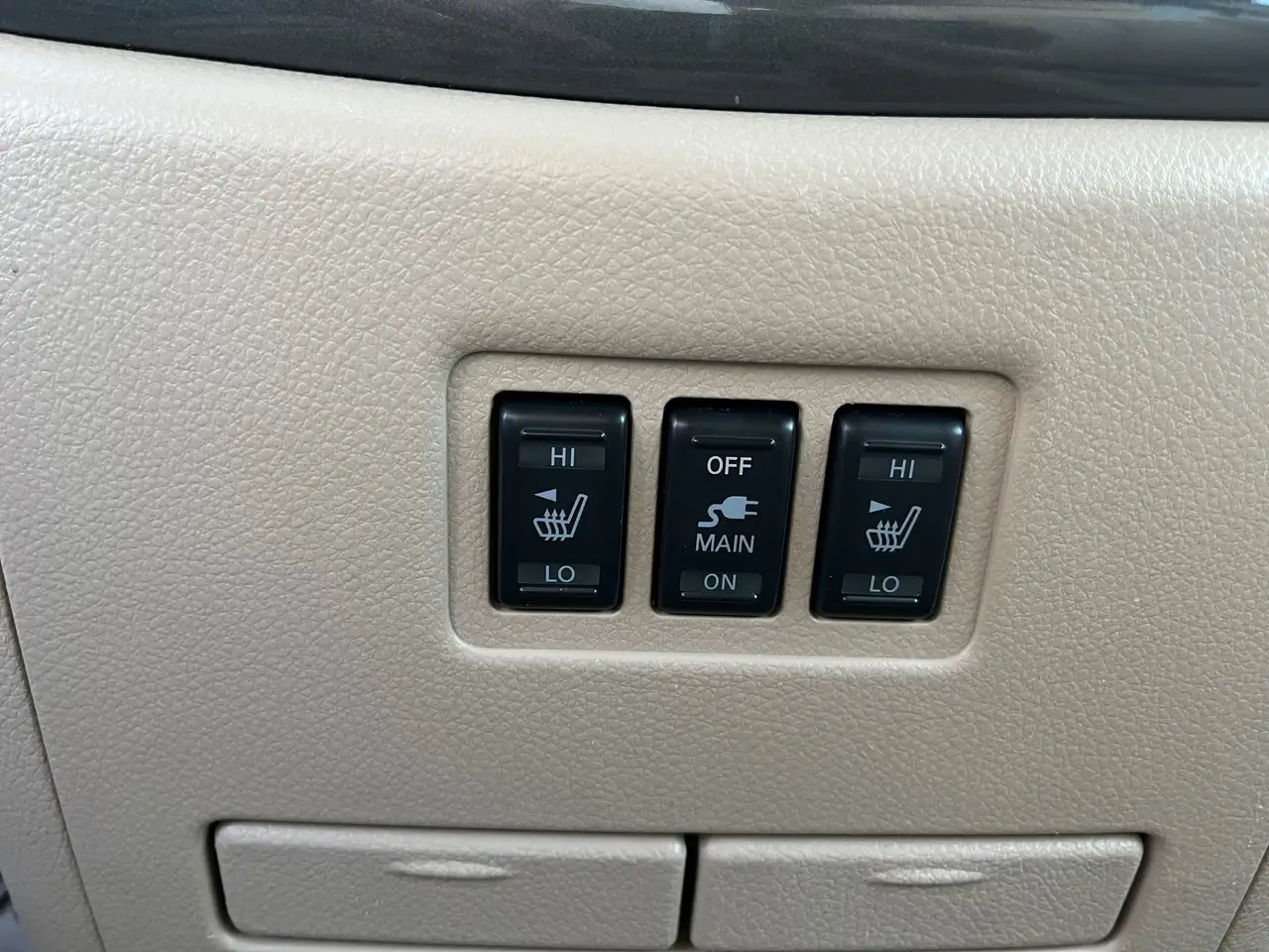 Nissan Quest photo Nissan Quest