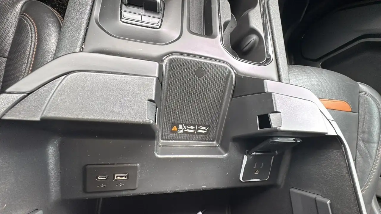 GMC Sierra 1500 photo GMC Sierra 1500