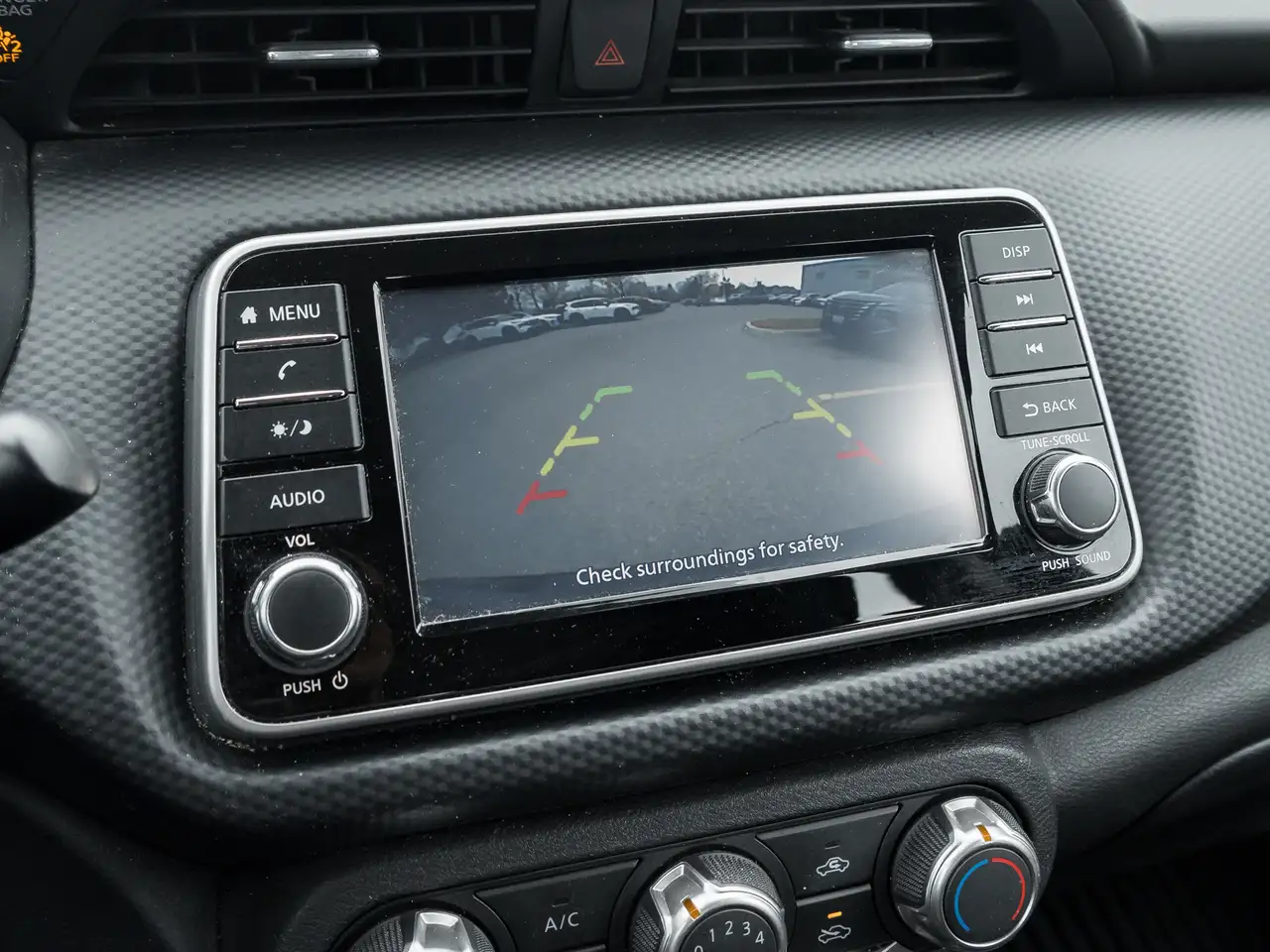 Nissan Kicks photo Nissan Kicks