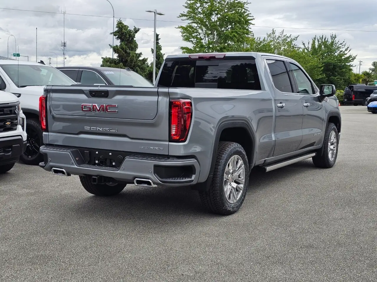 GMC Sierra 1500 снимка GMC Sierra 1500