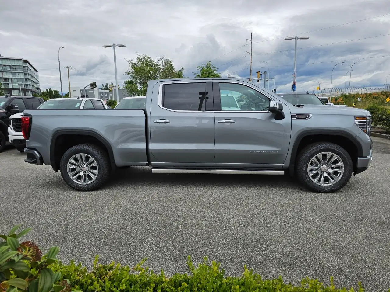 GMC Sierra 1500 снимка GMC Sierra 1500