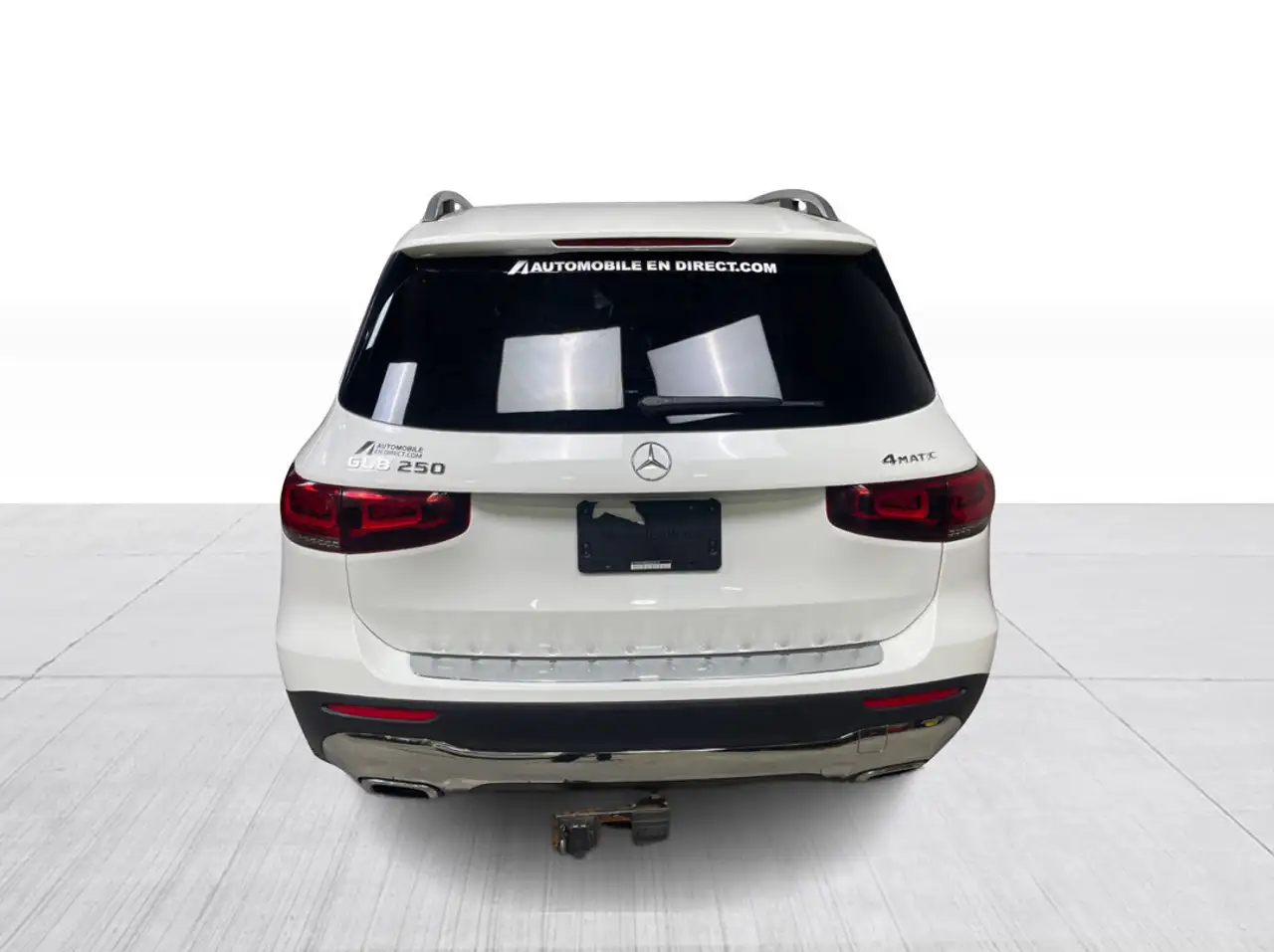 Mercedes-Benz GLB снимка Mercedes-Benz GLB