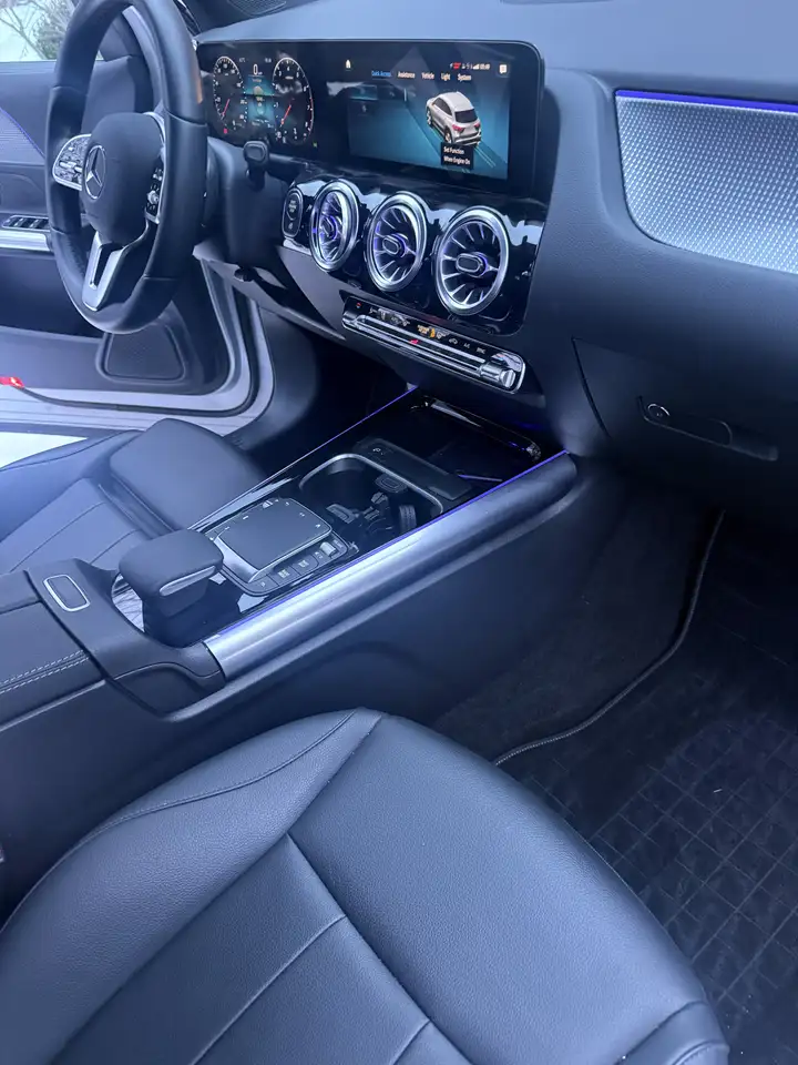 Mercedes-Benz GLA fotografie Mercedes-Benz GLA