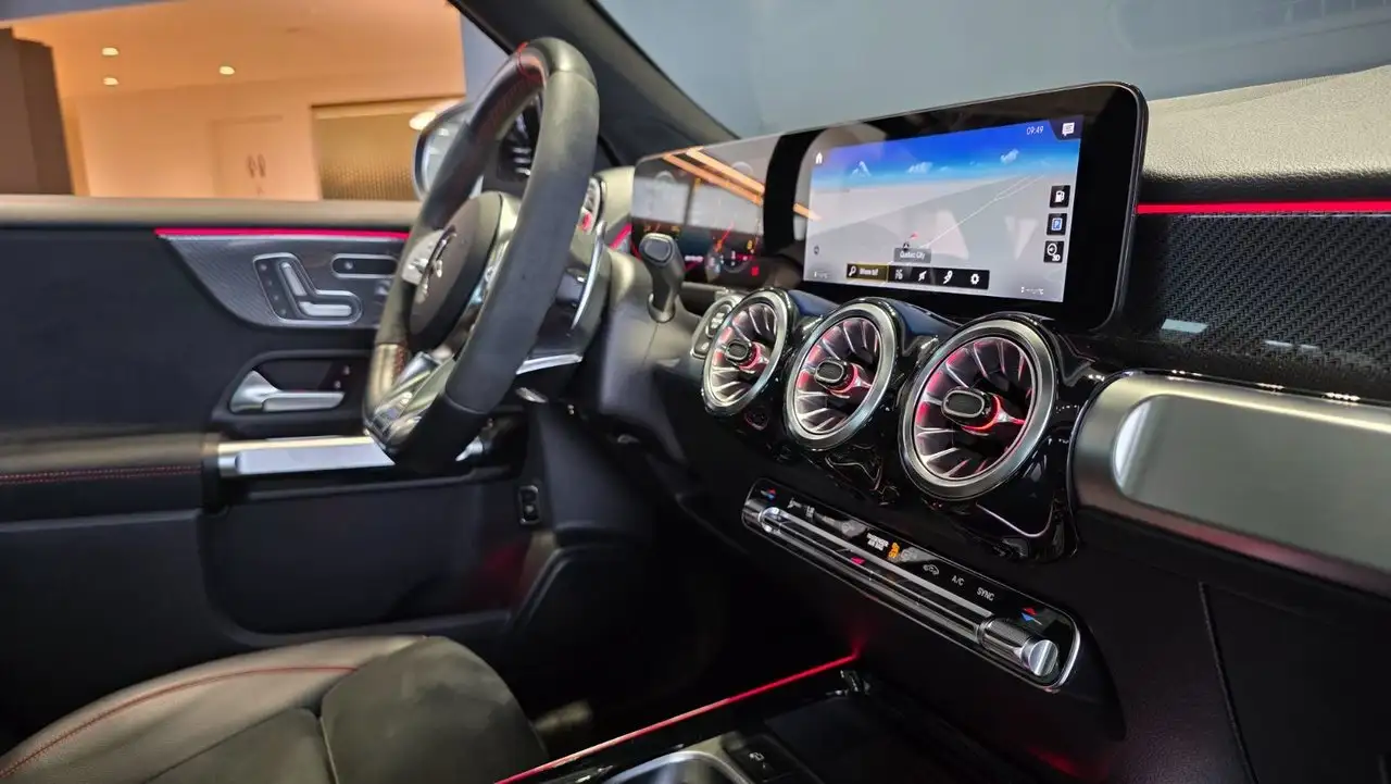 Mercedes-Benz GLB fotografie Mercedes-Benz GLB