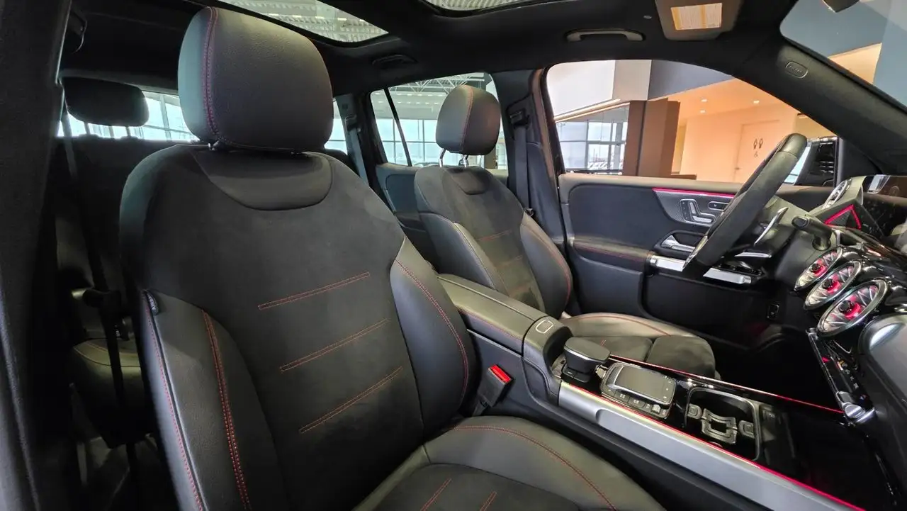 Mercedes-Benz GLB fotografie Mercedes-Benz GLB