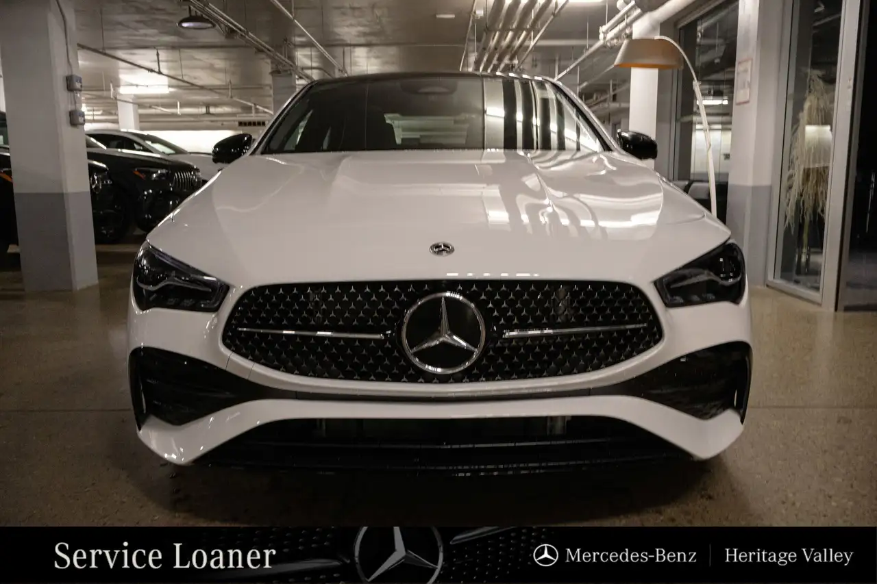 Mercedes-Benz CLA снимка Mercedes-Benz CLA