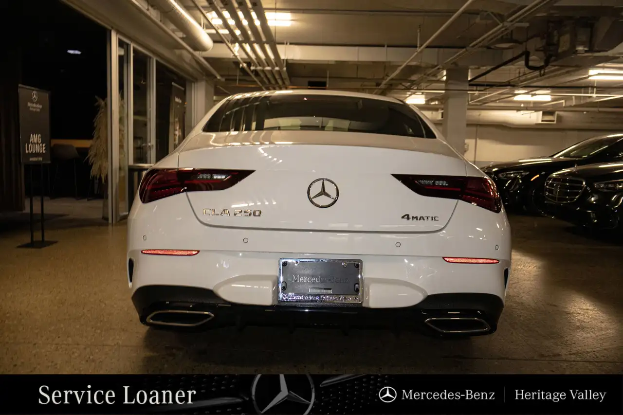 Mercedes-Benz CLA снимка Mercedes-Benz CLA