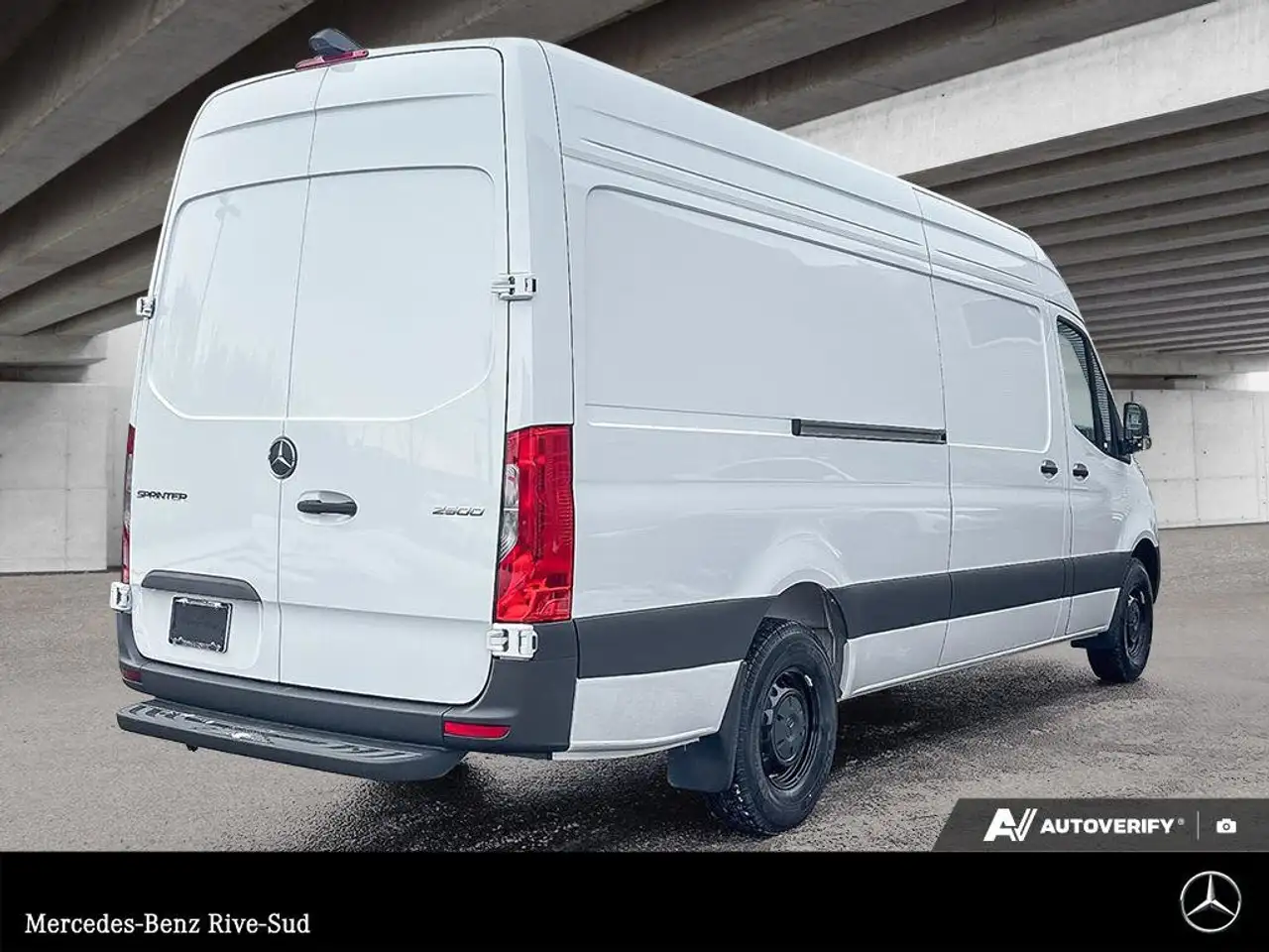 Mercedes-Benz Sprinter снимка Mercedes-Benz Sprinter