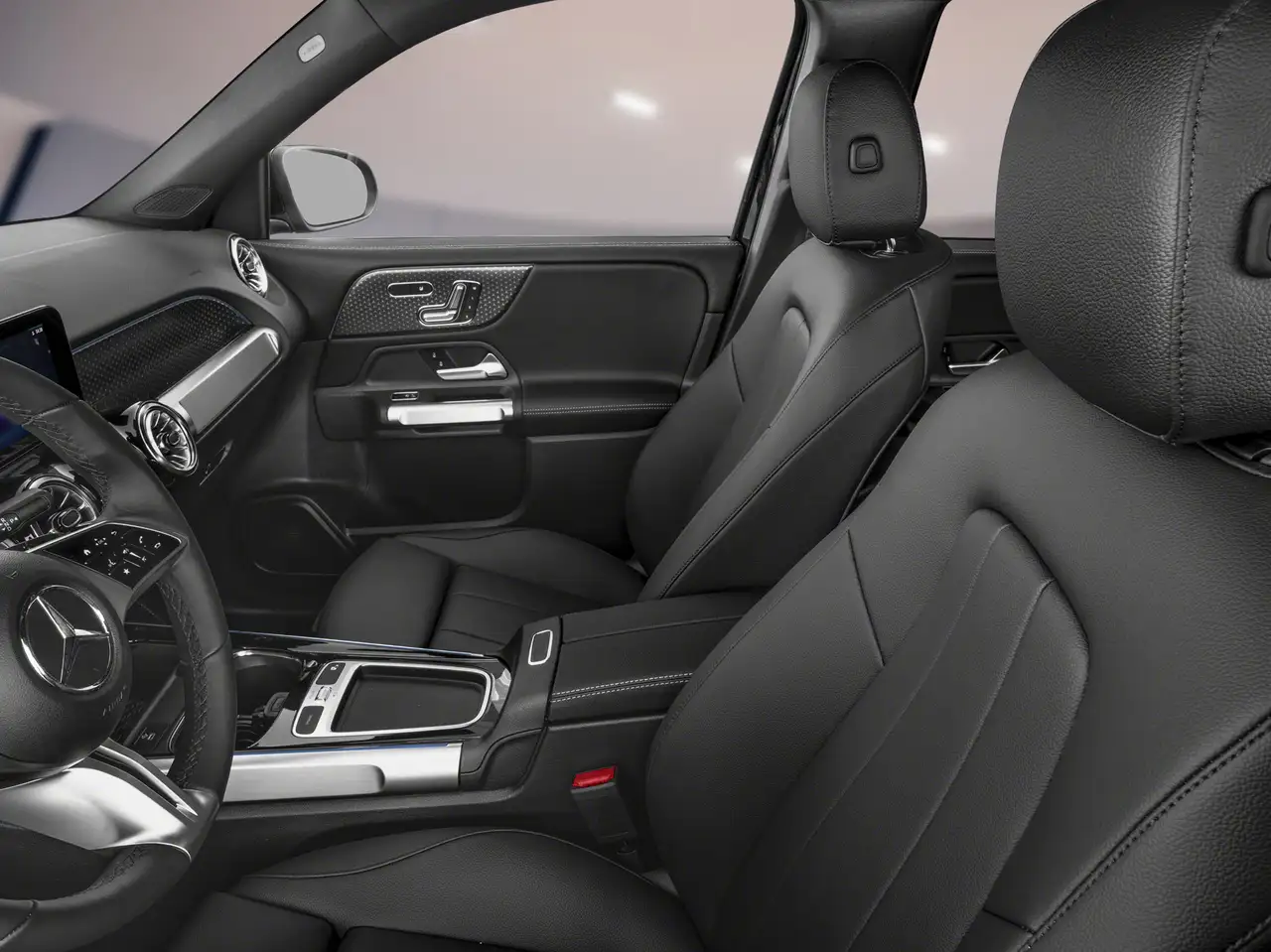 Mercedes-Benz GLB photo Mercedes-Benz GLB