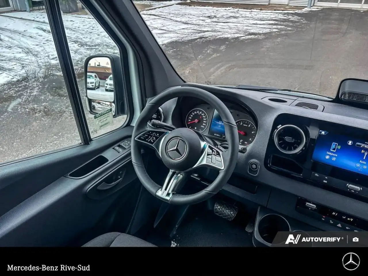 Mercedes-Benz Sprinter снимка Mercedes-Benz Sprinter