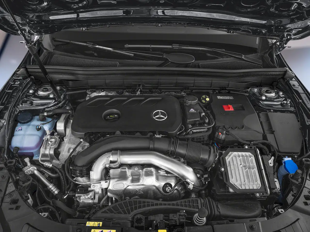 Mercedes-Benz GLB photo Mercedes-Benz GLB