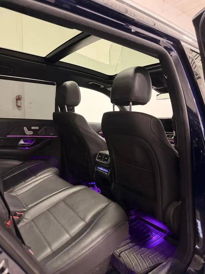 Mercedes-Benz GLS снимка Mercedes-Benz GLS