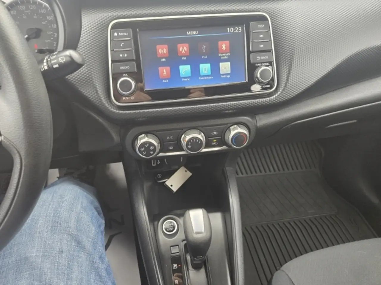Nissan Kicks снимка Nissan Kicks