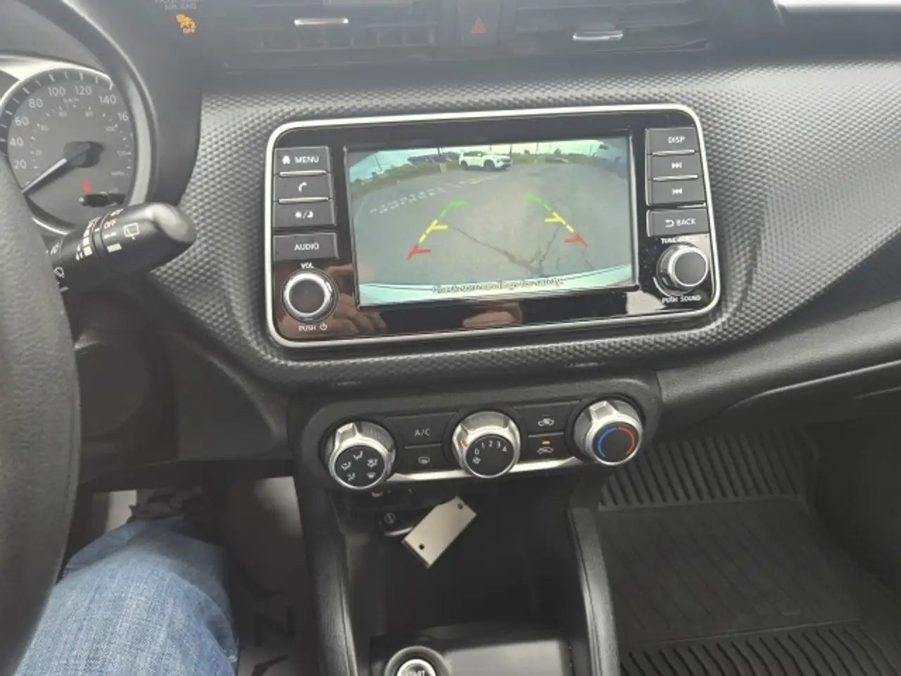 Nissan Kicks снимка Nissan Kicks
