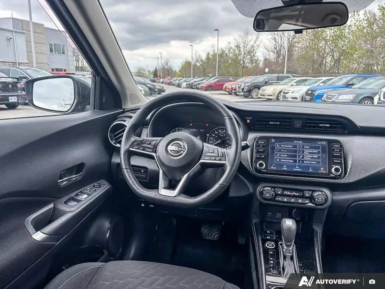 Nissan Kicks снимка Nissan Kicks
