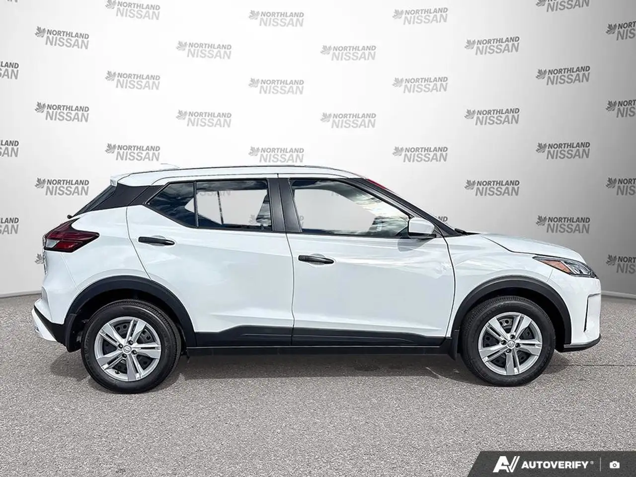 Nissan Kicks photo Nissan Kicks