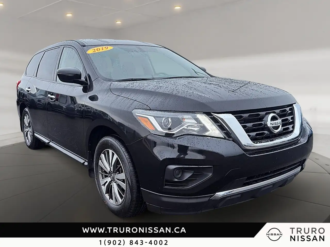 Nissan Pathfinder снимка Nissan Pathfinder