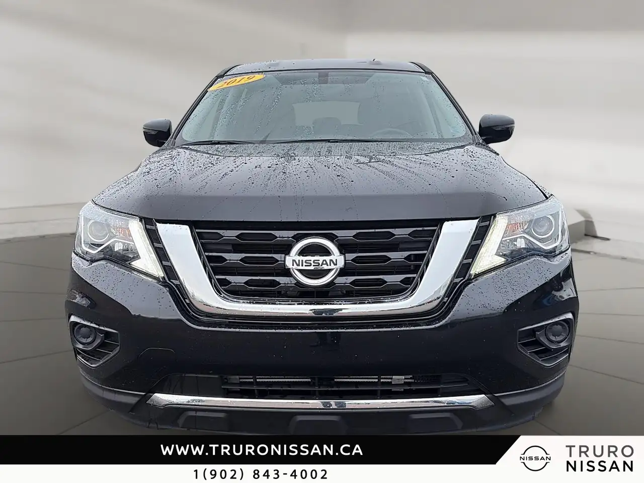 Nissan Pathfinder снимка Nissan Pathfinder
