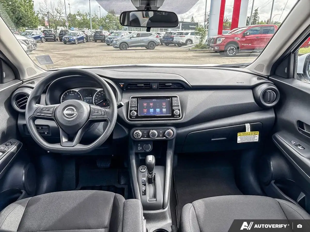 Nissan Kicks photo Nissan Kicks