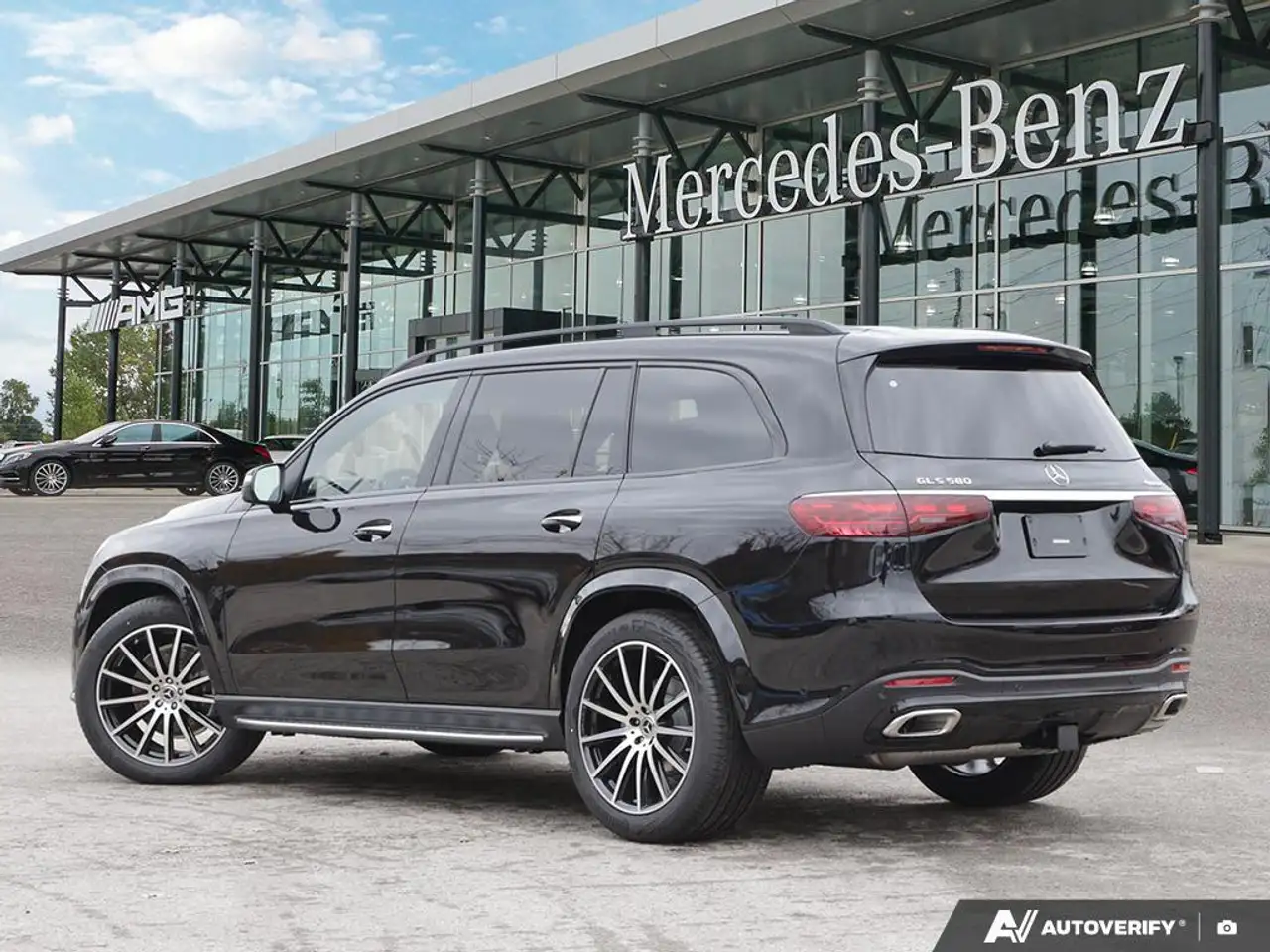 Mercedes-Benz GLS снимка Mercedes-Benz GLS